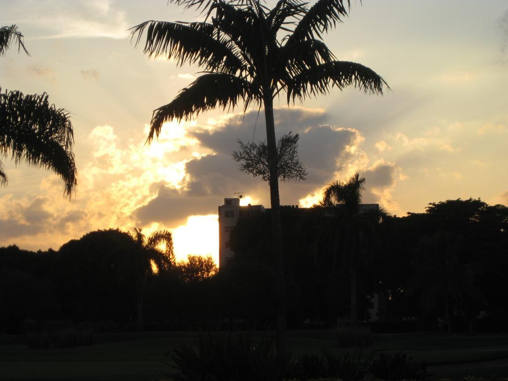 Hollywood Beach Golf Resort Exterior foto
