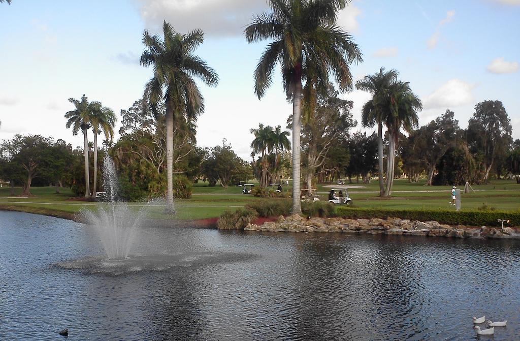 Hollywood Beach Golf Resort Exterior foto
