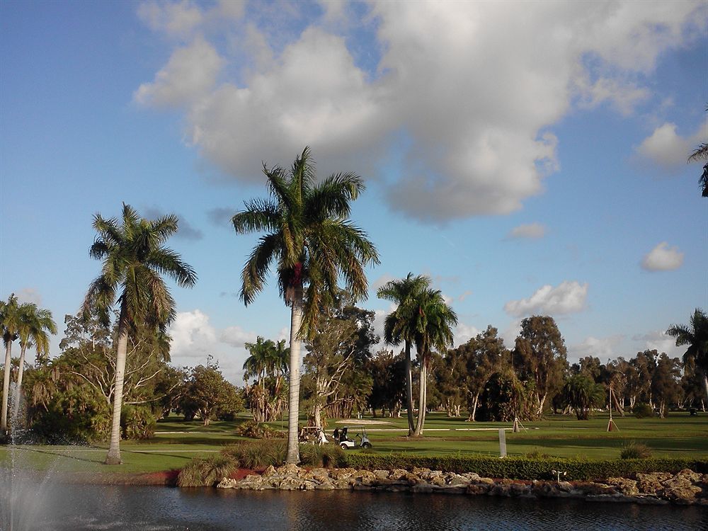 Hollywood Beach Golf Resort Exterior foto